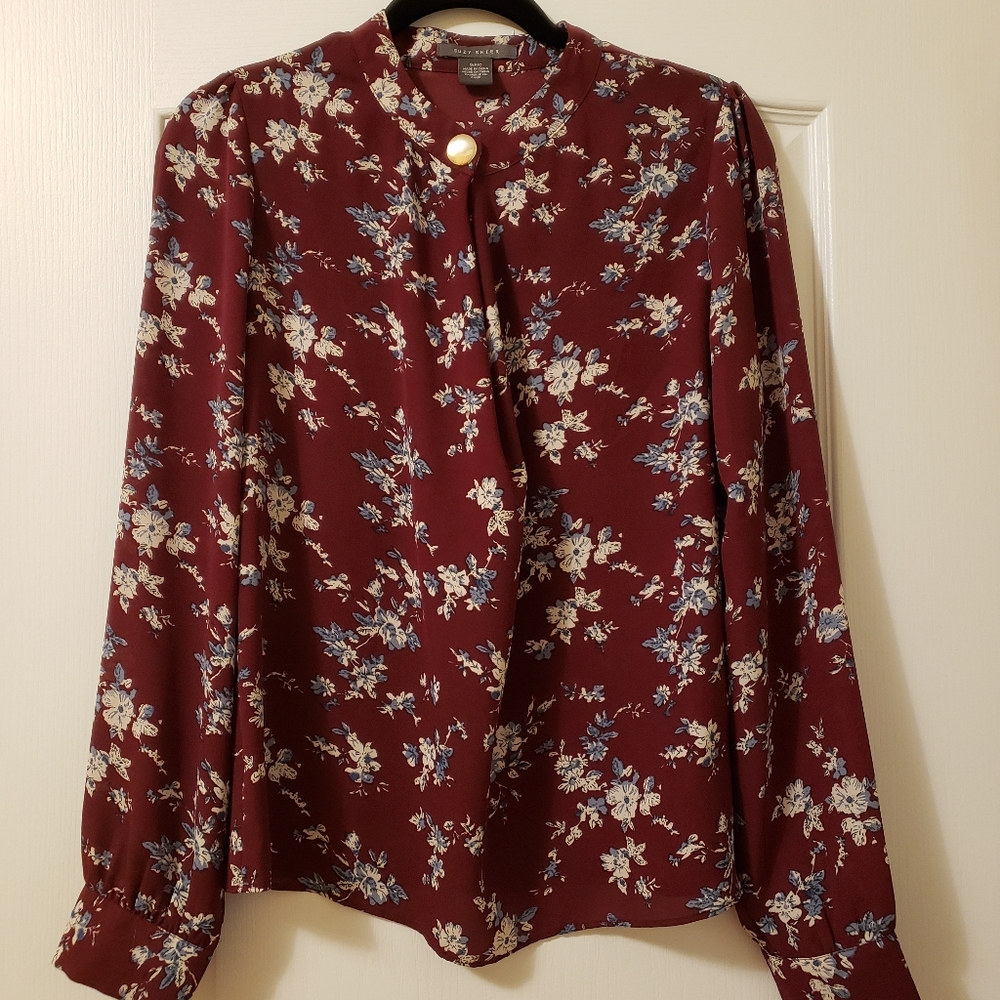 Suzy Shier Burgundy Floral Long Sleeve Blouse w/ Gold Button | Size S